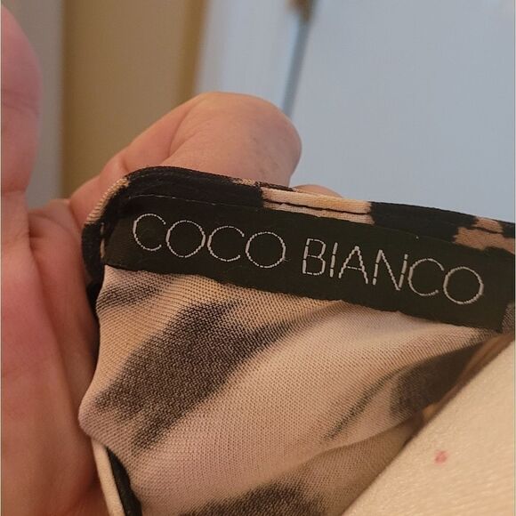 COCO BIANCO ANIMAL PRINT TUNIC - Picture 8 of 8